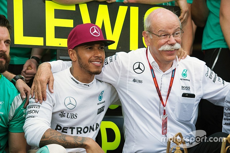 Hamilton il pilota più pagato: per Forbes guadagna 46 milioni di $