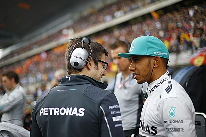 Hamilton egy remek ötlettel állt elő a Forma-1-ben: Mindent a nézőkért!