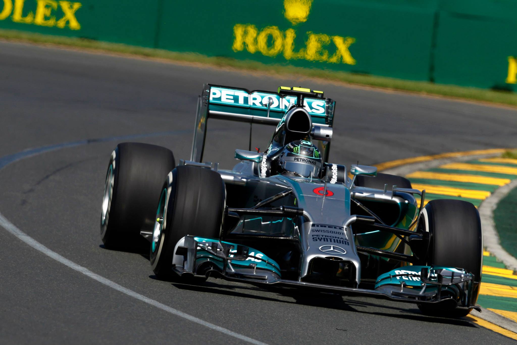 Sumákolt a Mercedes? 900 lóerős lehet az új F1-es V6-os turbó