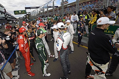 Helyi hősök kellenek, mint Schumacher és Kubica: az F1 elrejti a versenyzőket a nézők elől