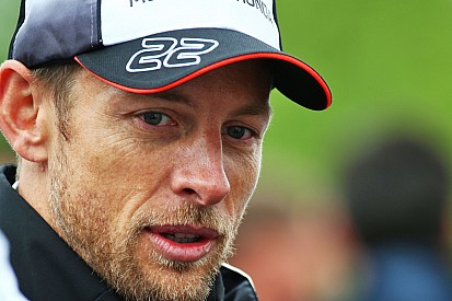 Баттон: McLaren ще занадто далеко від «великих очок»