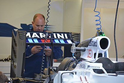 Williams: c'è un alettone posteriore molto scarico