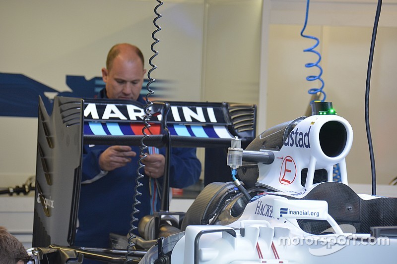 Williams: c'è un alettone posteriore molto scarico