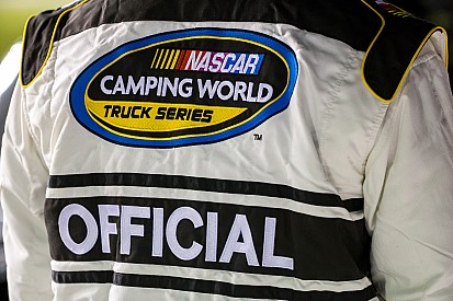 Problemas en un vuelo retrasa a oficiales de NASCAR