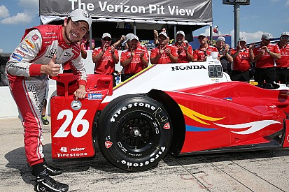 Muñoz logró su primera pole en IndyCar