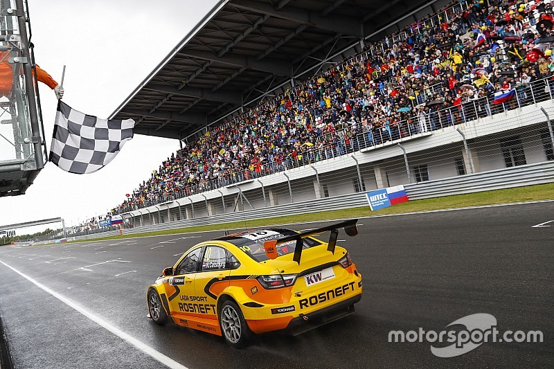 WTCC in Moskau: Zweiter Doppelsieg für Lada – erster Triumph für Nick Catsburg