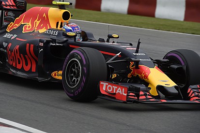 Ферстаппен нагадує, що він зовсім недавно у Red Bull