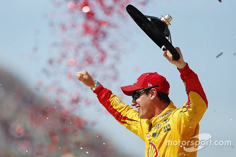Logano vence en Michigan y garantiza asiento en el Chase