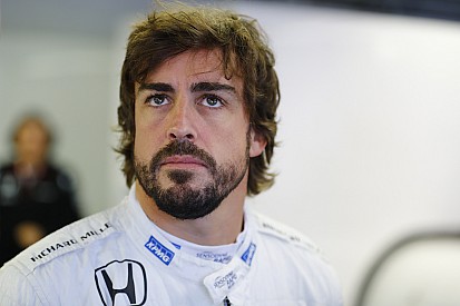 Алонсо призвал McLaren не бросать развитие машины