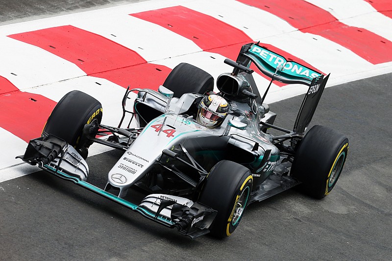 Baku, Libere 3: il guizzo di Hamilton, Mercedes in fuga