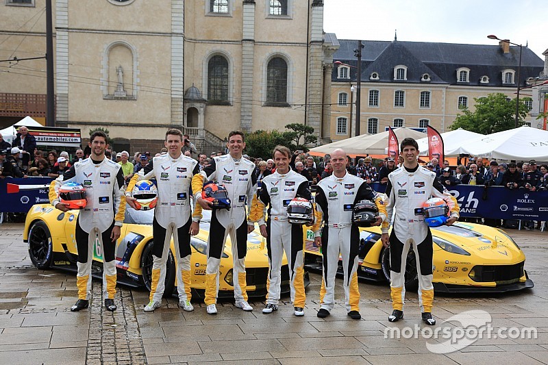 El 'veterano' García, tutor del 'novato' Merhi ante Le Mans