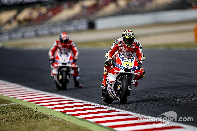 Перша практика: Дует заводської Ducati посів перші місця