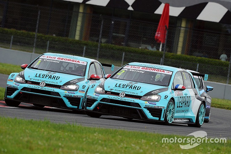 Modifiche all'altezza da terra per le Volkswagen Golf Gti TCR