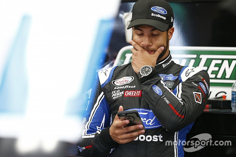 Wallace Jr. fue multado con 15 mil dólares por NASCAR por llamarlos