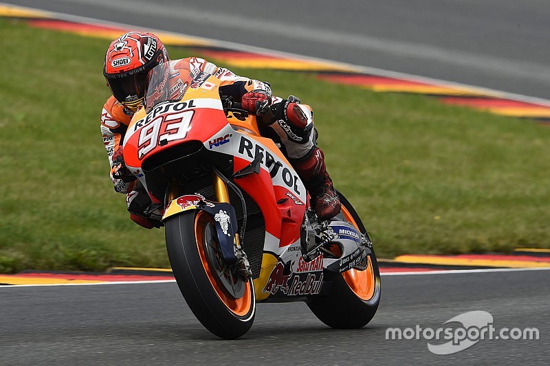 Motor waarmee Marquez won in recordtijd hersteld na crash in warm-up