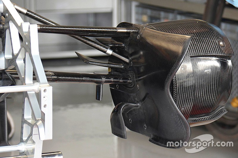 Toro Rosso: è tutta carenata la palpebra della brake duct della STR11