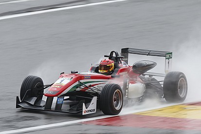 Stroll se llevó la victoria en la carrera 1 de Spa bajo la lluvia