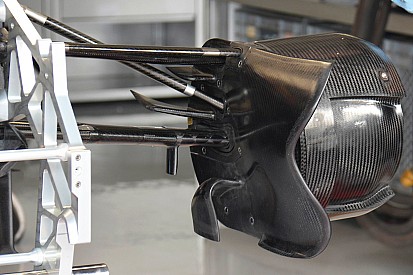 Breve análisis técnico: toma de freno delantera del Toro Rosso STR11
