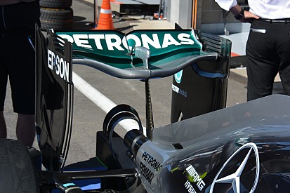 Breve análisis técnico: alerón trasero 'cuchara' del Mercedes