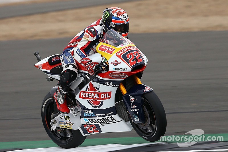 Dominio assoluto di Sam Lowes: a Silverstone si prende anche la pole