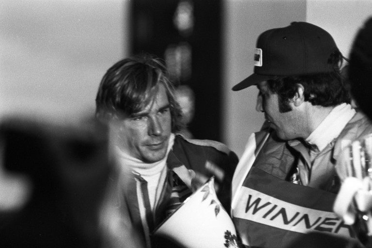 James Hunt jó tanácsot adhatna Lewis Hamiltonnak...