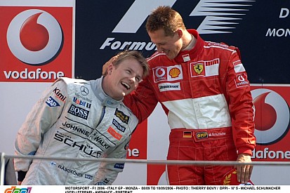 Schumacher és Räikkönen fej-fej mellett Kanadában!