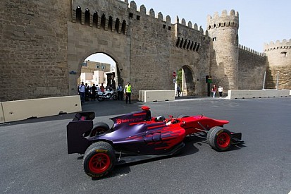 Az F1-es rajongók már most fogják a fejüket: mi lesz Bakuban?!