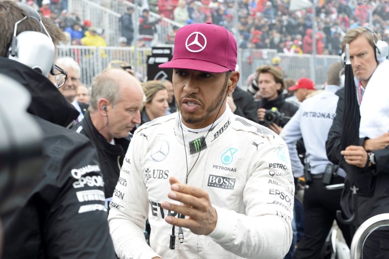 Neee: Hamilton a pezsgőszökőkút!