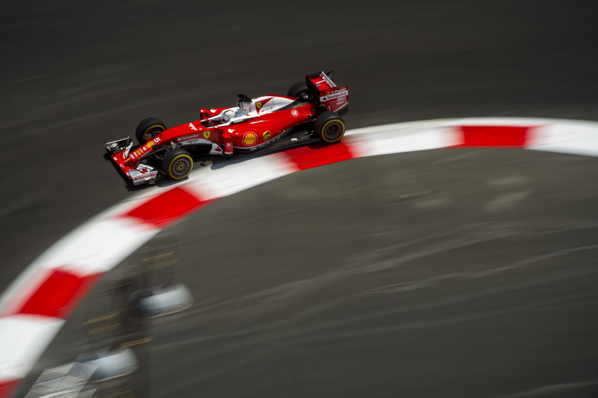 A Ferrari mindenképp megtartaná Räikkönent!