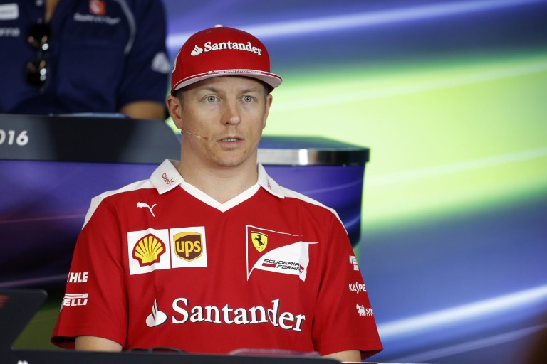 Nyilvánvaló, Räikkönen kinek szurkol a foci EB-n...