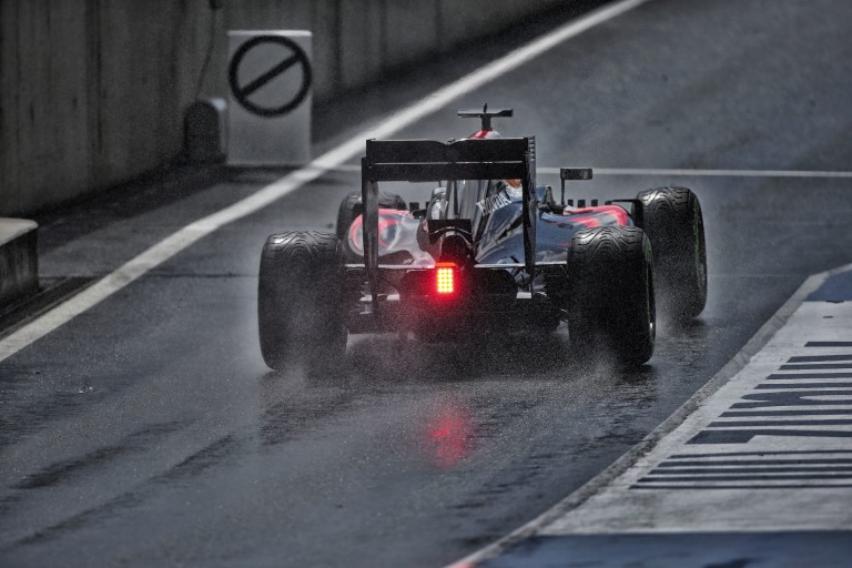 Alonso McLarenje is megsínylette a sárga rázókövet