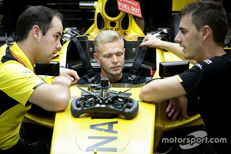 Магнуссен заперечує ультиматум до Renault