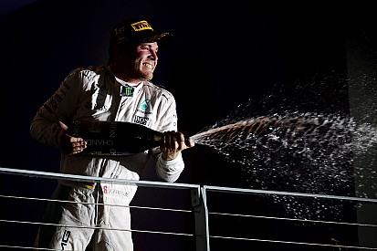 Wolff vindt prestatie van Rosberg in Singapore zijn beste ooit