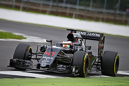 Баттон попереджає Вандорна: "Гонщиком McLaren бути завжди важко"