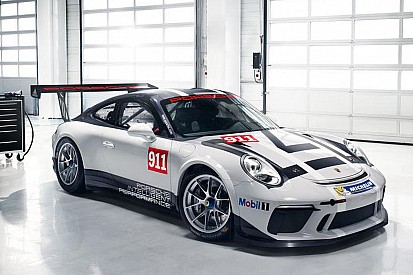 La Porsche lancia la nuova 911 GT3 Cup per la Supercup
