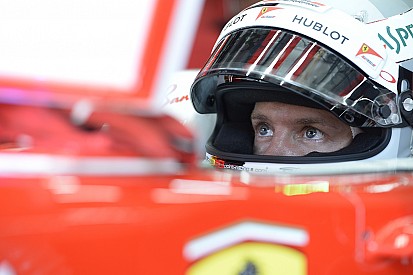 Феттель: Ferrari «як і раніше рухається у вірному напрямку»