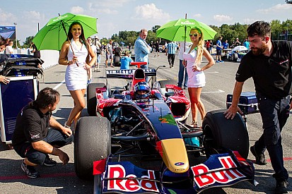 Bajnokokat avattak a BOSS GP-ben, avagy egy Toro Rossóval is lehet címet nyerni