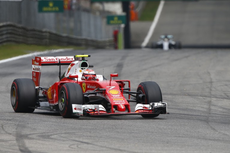 A Ferrari egy hónapja