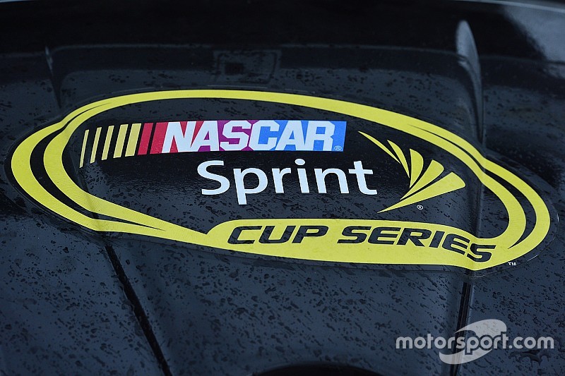 NASCAR pospone la carrera de la Copa para el domingo