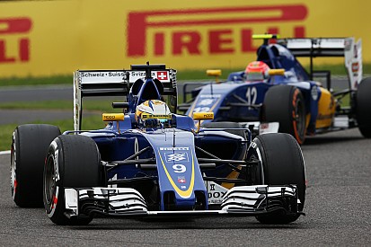 Сайнс: Sauber буде на два кроки позаду зі старим двигуном Ferrari