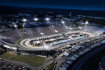 Martinsville Speedway installiert Flutlichtanlage