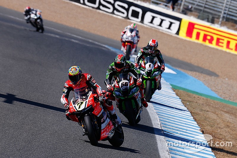 Davies completa el doblete en el WorldSBK de Jerez, el título se decidirá en Qatar
