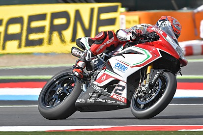 Leon Camier reste chez MV Agusta pour 2017