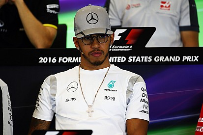 Hamilton zal eventueel verlies tegen Rosberg "als een man aanvaarden"