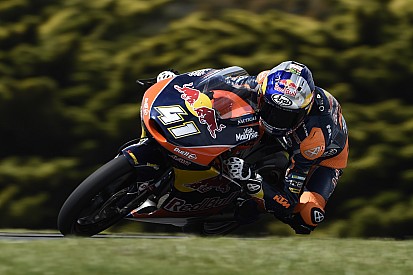 Binder pakt de pole voor Australische GP in veelbewogen kwalificatie