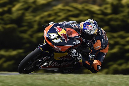 Moto3 Australia: Binder menangi balapan yang dipenuhi insiden kecelakaan