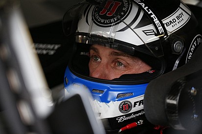 VIDEO: Altercado entre Harvick y Kurt Busch