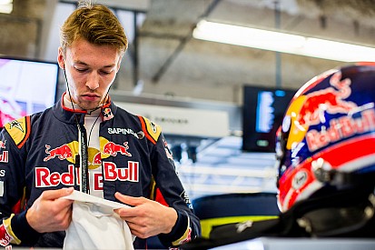 Horner: "Red Bull no podía tirar la toalla con Kvyat"
