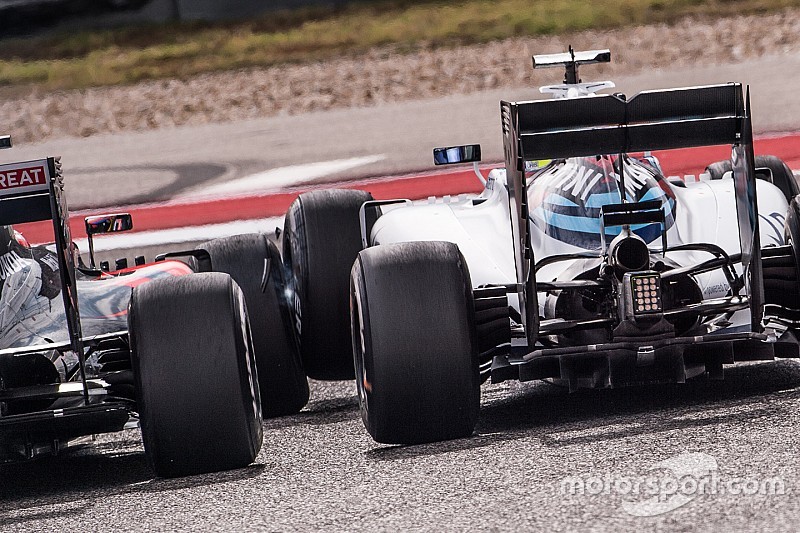 Het verhaal achter de foto: Alonso raakt Massa in Austin