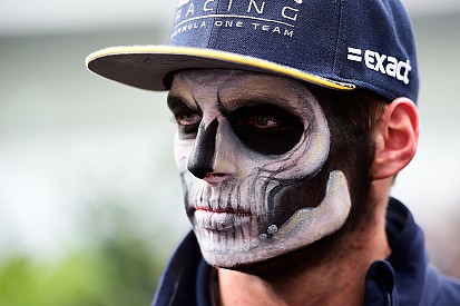 Verstappen: "Denk dat ik voortaan maar van mijn boordradioknop afblijf"